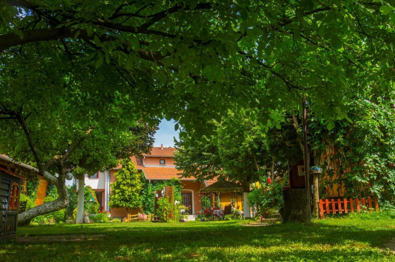 Apartments Suncani ザグレブ エクステリア 写真